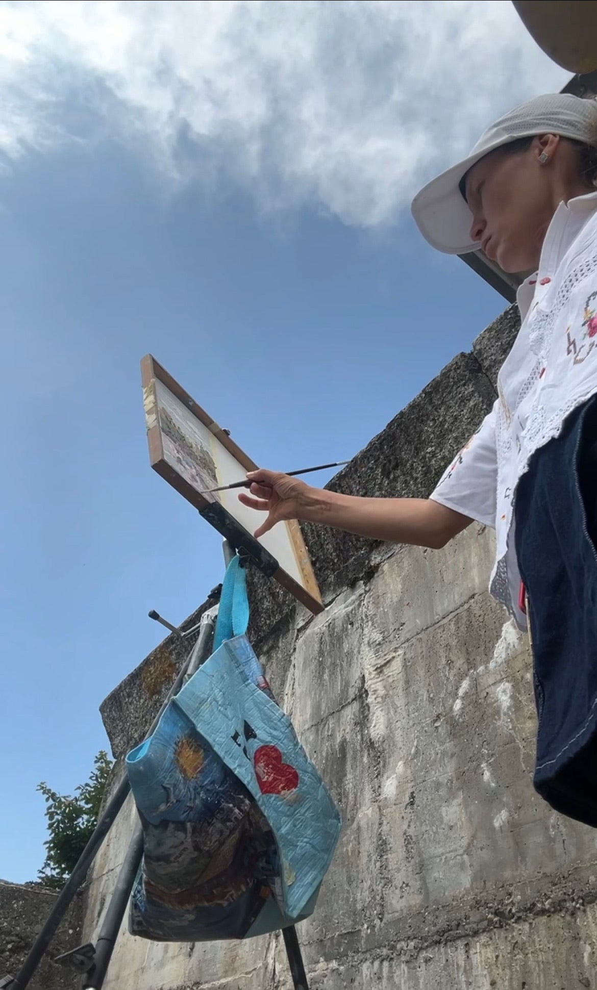 *Photos from my plein air sessions. And you can send me for ☕️ >